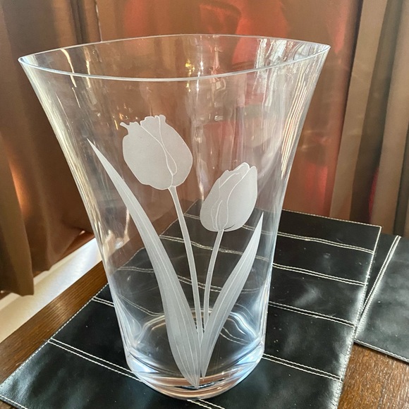 🆕 Mikasa Spring Inspiration 12" Flair Vase - Picture 2 of 16